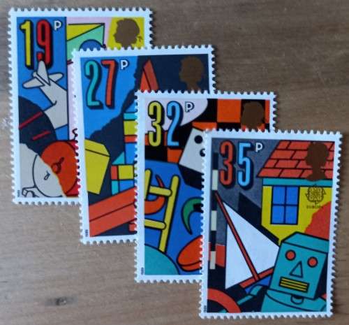 1989 Great Britain lot of 5 FDCs & 20 MNH stamps, CV$60 - see details