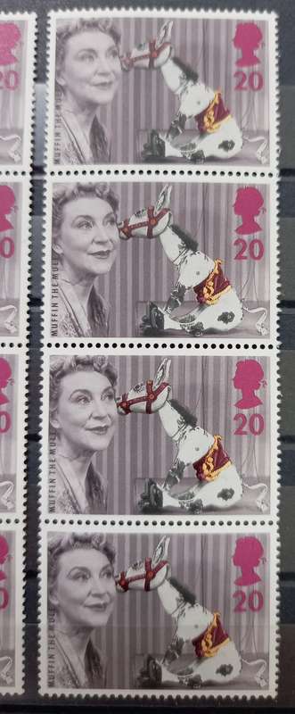 1996 Great Britain block of 8 + strip of 4 20p MNH