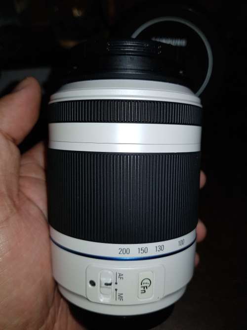 Samsung NX 50-200mm f/4.0-5.6 OIS 200m