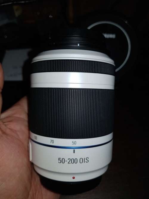 Samsung NX 50-200mm f/4.0-5.6 OIS 200m