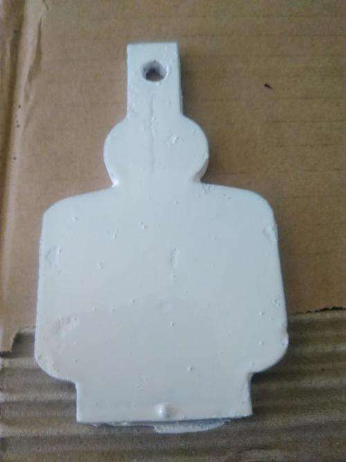 steel hang on target man 85mm x 75mm