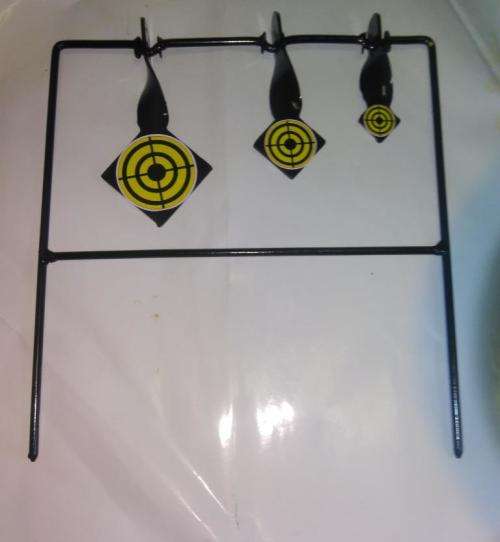 Tripple Spinner target ground for any 4.5mm air pistol or air rifle *** MADE IN SA***