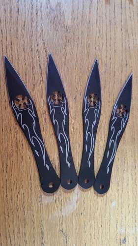 Club Throwing Knife set of 4 with pouch
