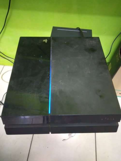 PS4