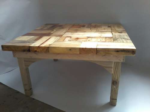 !!!!Modern Tropical Elegant Coffee Table!!!! Only One Available!!! Only R450.00
