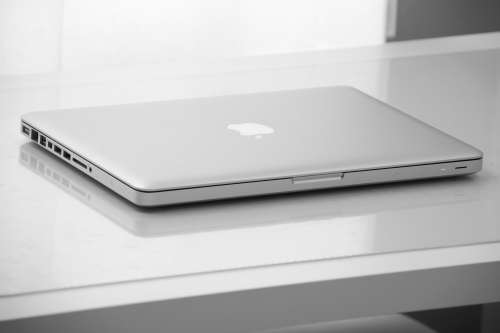 Powerful MacBook Pro - Core i7 2.9GHz - 8GB - 750GB - 13.3inch