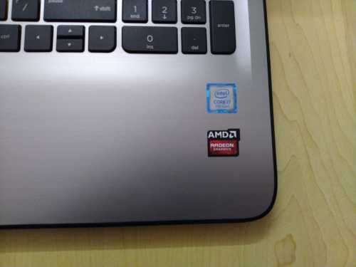 HP Laptop with AMD Radeon Graphics - i7 (7th Gen) - 8GB DDR4 - 15.6" HD Dsiplay