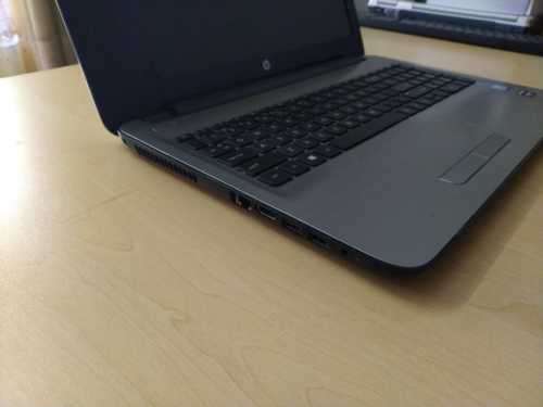HP Laptop with AMD Radeon Graphics - i7 (7th Gen) - 8GB DDR4 - 15.6" HD Dsiplay