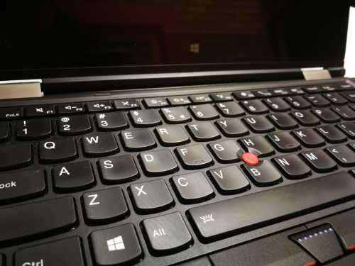 Lenovo Yoga 260 2 in 1 Laptop Tablet - Intel i7 - 8GB - SSD - 12.5"