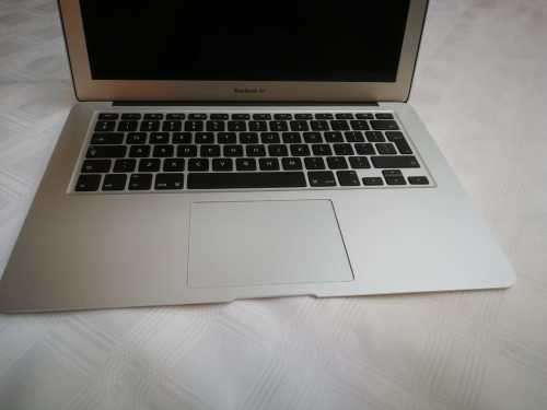 Powerful MacBook Air "Core i5" 1.8 13inch (2017 model) - 8GB - 128GB - 3 Months warranty