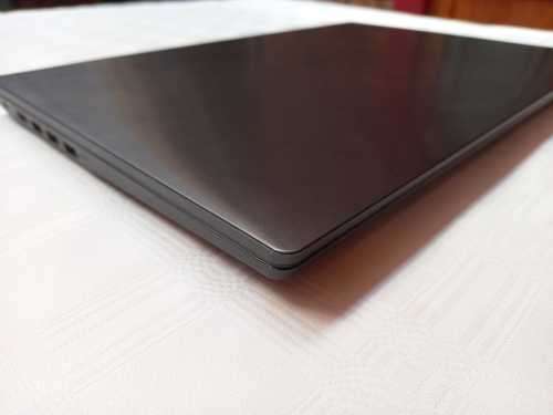 Lenovo Intel 10th gen - 8GB DDR4 - 256GB SSD + 1TB HDD - 15.6" - Lenovo Warranty