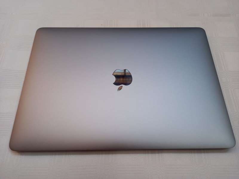 MacBook Pro 2017 - 13" Retina - Core i5 - 8GB -128GB