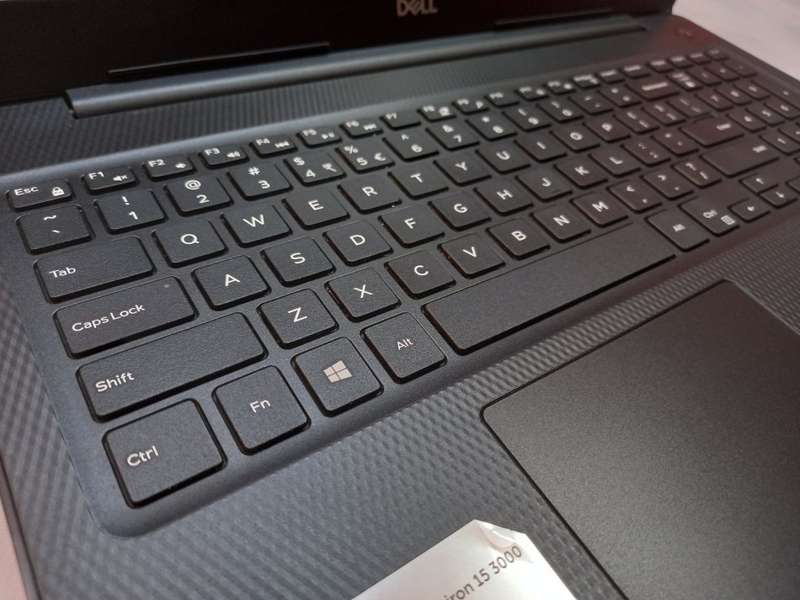 Dell Inspiron - i7 8th Gen - 16GB DDR4 - 256GB SSD M.2 + 1TB HDD - 15.6" FHD