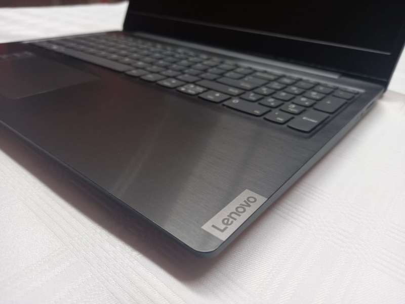 Lenovo ideapad - Intel i7 10th Gen - 12GB - 256GB SSD + 1TB HDD - 15.6" HD Display