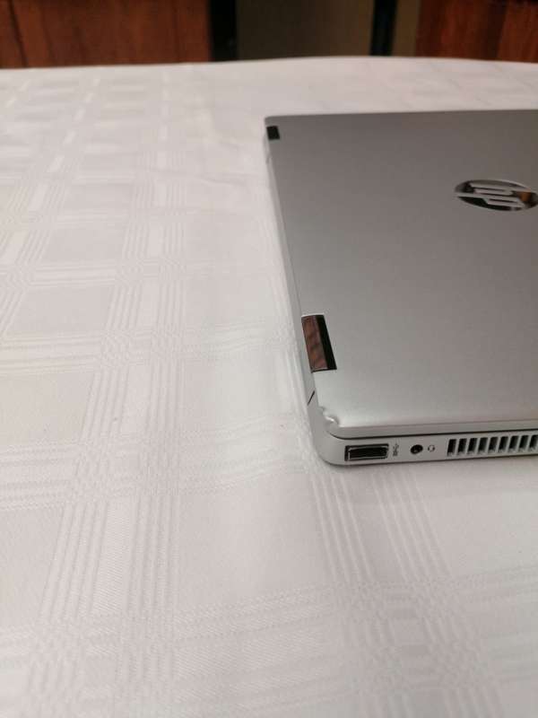 HP Pavilion x360 2 in 1 - Touch Screen - Intel 8th gen - 16GB DDR4 - 256GB SSD M.2
