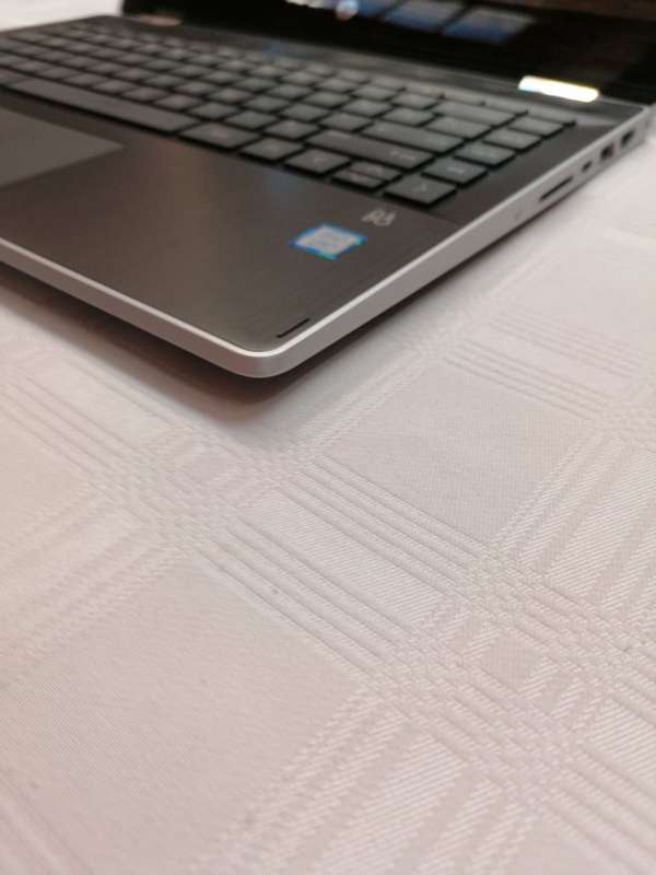 HP Pavilion x360 2 in 1 - Touch Screen - Intel 8th gen - 16GB DDR4 - 256GB SSD M.2