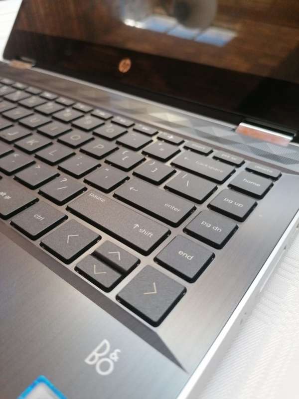 HP Pavilion x360 2 in 1 - Touch Screen - Intel 8th gen - 16GB DDR4 - 256GB SSD M.2