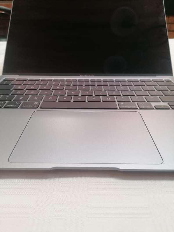 M1 Macbook Air 2020 - 256GB SSD - M1 - Mint Condition - With Box