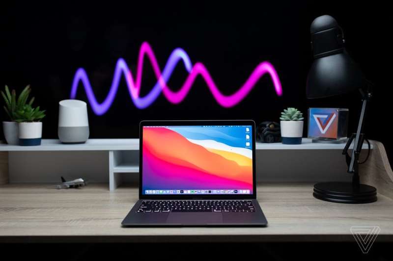M1 Macbook Air 2020 - 256GB SSD - M1 - Mint Condition - With Box