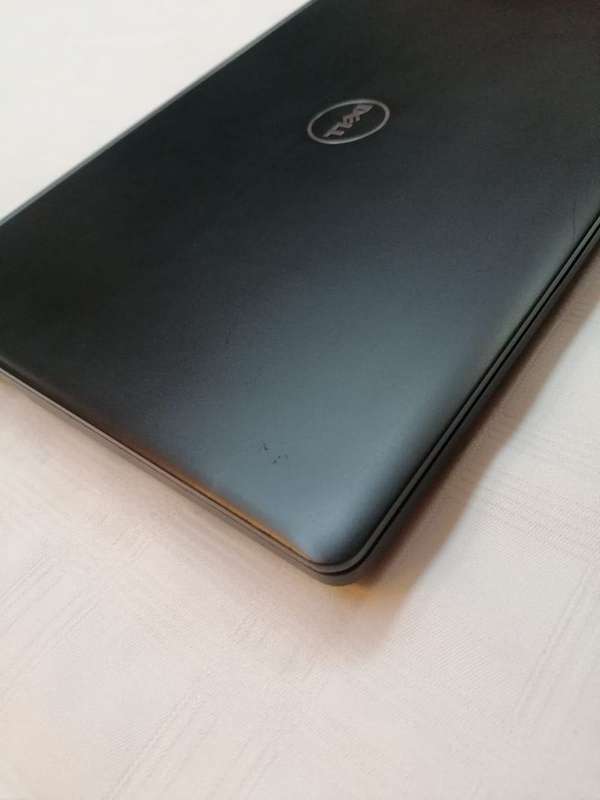Dell Latitude 5480 - Intel i5 - 8GB - 256GB SSD - 14" HD Display