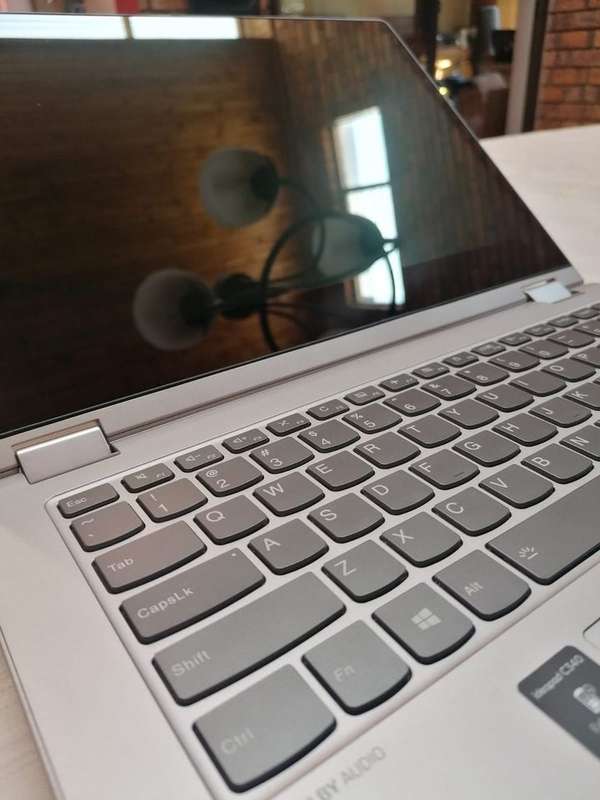 Lenovo Laptop 2 in 1 Laptop - Intel i5 10th gen - 512GB SSD - 14" FHD Touch Screen
