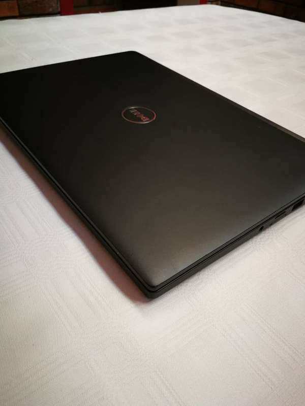 Dell Latitude 7280 - Intel i7 7th Gen - 16GB Memory - 256GB SSD - 12.5" FHD Display