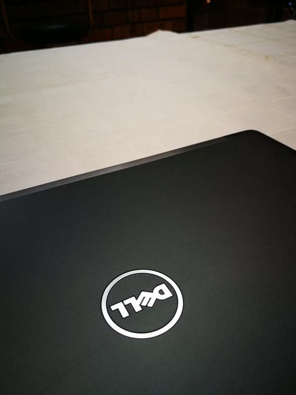Dell Latitude 7280 - Intel i7 7th Gen - 16GB Memory - 256GB SSD - 12.5" FHD Display