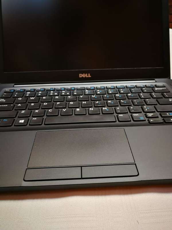 Dell Latitude 7280 - Intel i7 7th Gen - 16GB Memory - 256GB SSD - 12.5" FHD Display