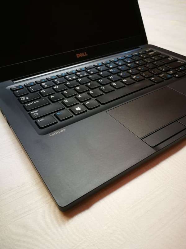 Dell Latitude 7280 - Intel i7 7th Gen - 16GB Memory - 256GB SSD - 12.5" FHD Display