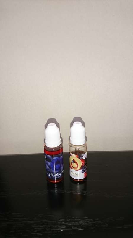 Twisp Edge plus 2x Twisp Flavours