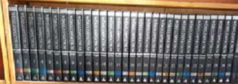 Wereldspektrum Ensiklopedie : Volledige stel van 30 boeke.
