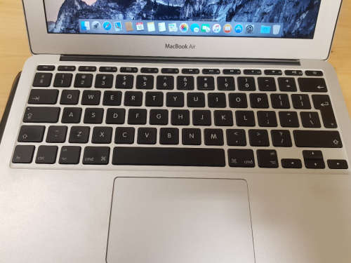 Apple MacBook Air "Core i5" - 11" - 256gb SSD - 4gb RAM