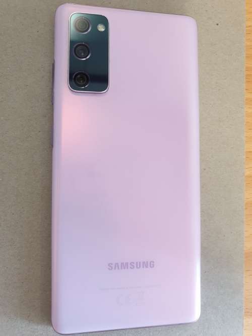 SAMSUNG S20 FE DUAL SIM - FREE Carbon Fibre Design Cover - FREE Shipping