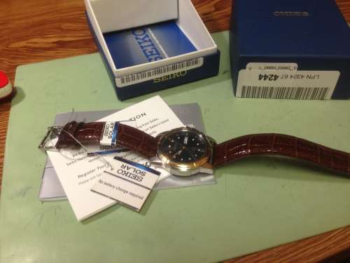 SEIKO SOLAR SNE102