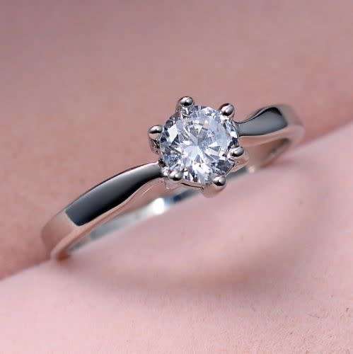 Jewelery White Sapphire 18K White Gold Filled Ring  Size 7 US