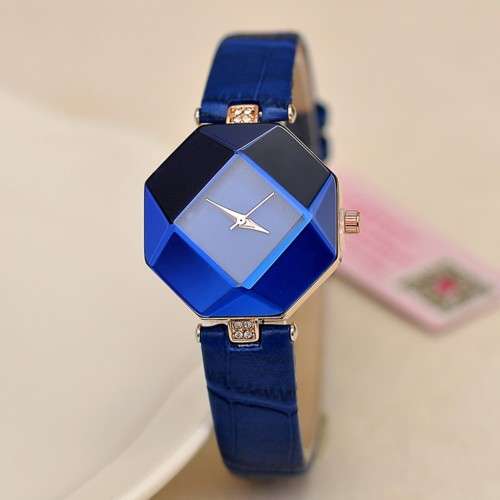 Beautiful Women's leather Analog Wrist Watch