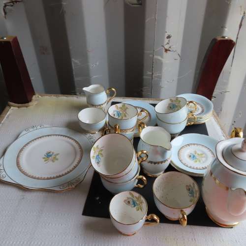 Royal Grafton Fine Bone China Set - 29 piece
