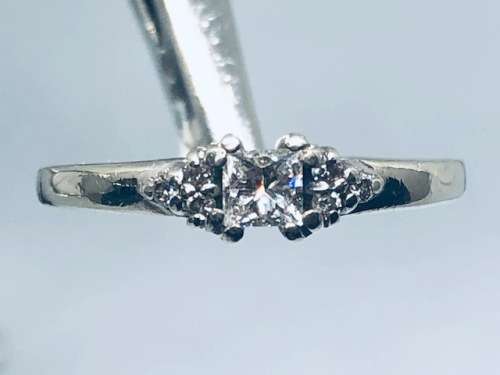 9K White Gold Diamond Ring.
