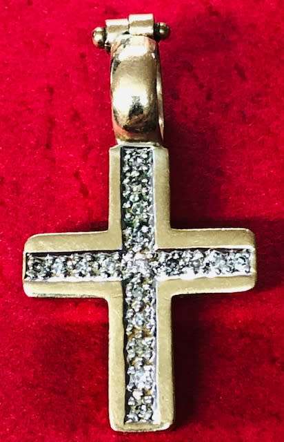 9ct Gold Pendant with stones 5.0 gram