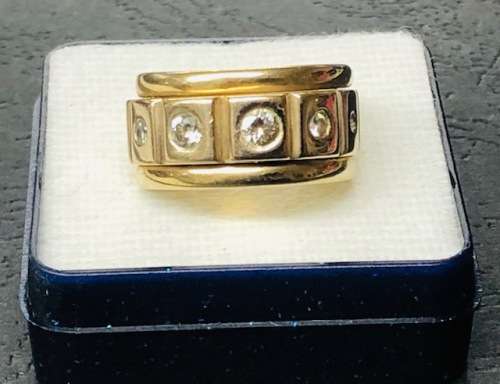 9ct Gold Mens Ring with Diamonds 9.4grams
