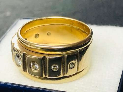 9ct Gold Mens Ring with Diamonds 9.4grams