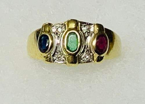 Charming 9ct Yellow Gold  Ring with coloured stones.