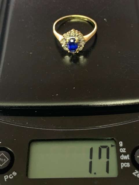 9ct Yellow Gold  Ring with Blue Stone