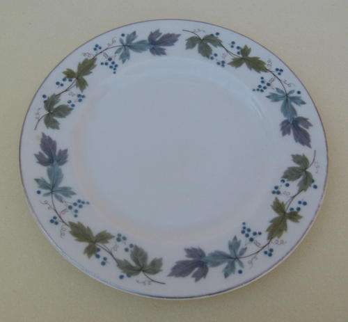 ROYAL DOULTON "Burgundy" SIDE PLATE