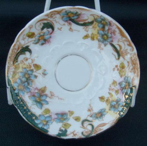 Very ornate ROYAL (HJCL?) SAUCER, made in England. Would make a nice wall plate!
