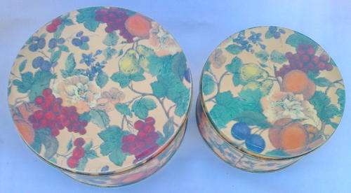 TIN SPECIAL B: Set of 2 round tins with fruit paintings