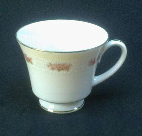 NORITAKE "L500 Petula" CUP with pink small painted flowers, made in Sri Lanka.