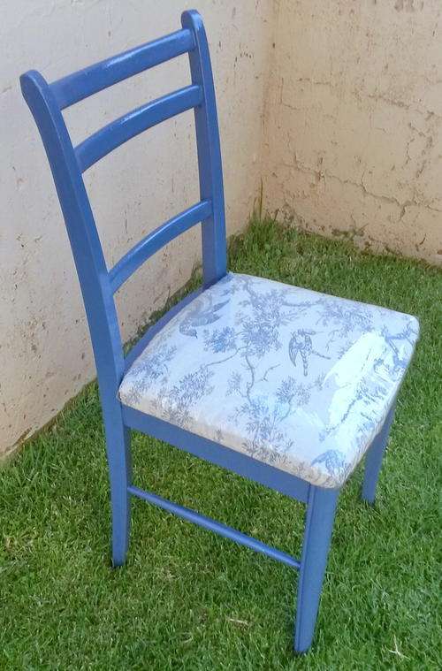 Vintage blue WOODEN HIGHBACK CHAIR. See guarantee.
