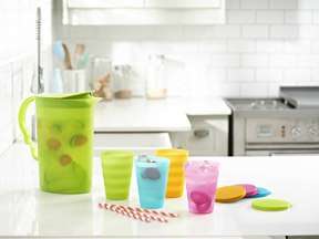 Tupperware  Inspirations Tumblers 330ml x 4 with liquid-tight lids!!