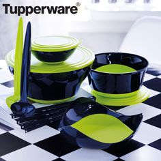 Tupperware Elite Eleganzia Bowl Set 4.6L & 1 x 600ml in BLACK STUNNING SET OF 2 BOWLS WITH LIDS